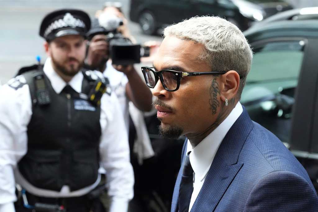 Singer Chris Brown to be sentenced over bottle attack at a London nightclub — WPBF Entertainment Palm Beach