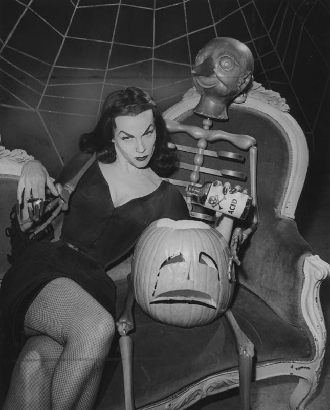 Celebrate Vampira, L.A.’s Original Glamour Ghoul — Los Angeles Magazine