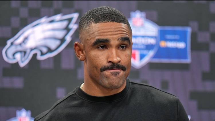Eagles QB Jalen Hurts sidelined indefinitely with blood clots that could cost him the season — First Coast News Sports JAX