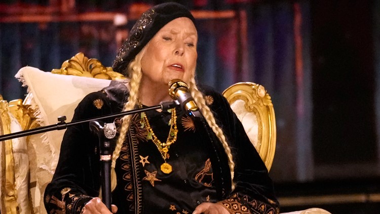 Joni Mitchell becomes American citizen after 62 years in U.S. ā First Coast News Entertainment JAX