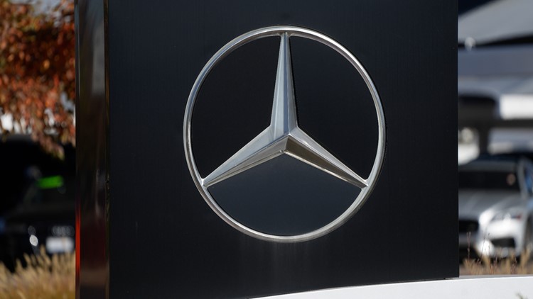 Mercedes expands recall to 30,000 cars over leaking brake hoses — First Coast News Business JAX