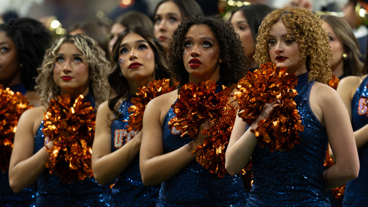 Here's what we know about the service member who fell at the UTSA football game — KHOU 11 (Houston), St. Augustine Sports news