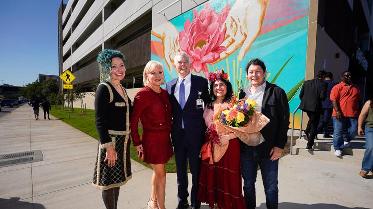 New operating rooms, murals and 969 parking spaces mark Methodist Metropolitan expansion milestone — KENS 5 (San Antonio), St. Augustine Arts news